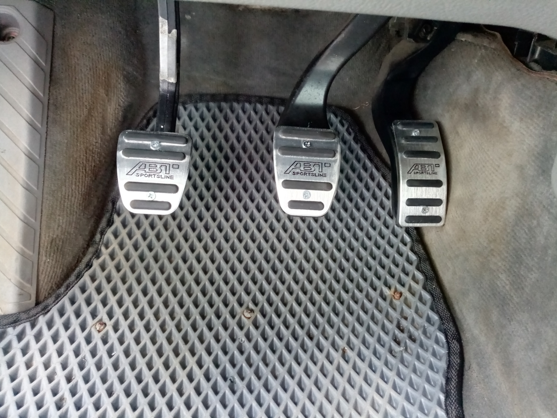 Накладочки на педальки ABT — Volkswagen Passat B5, 1,6 л, 2000 года ...