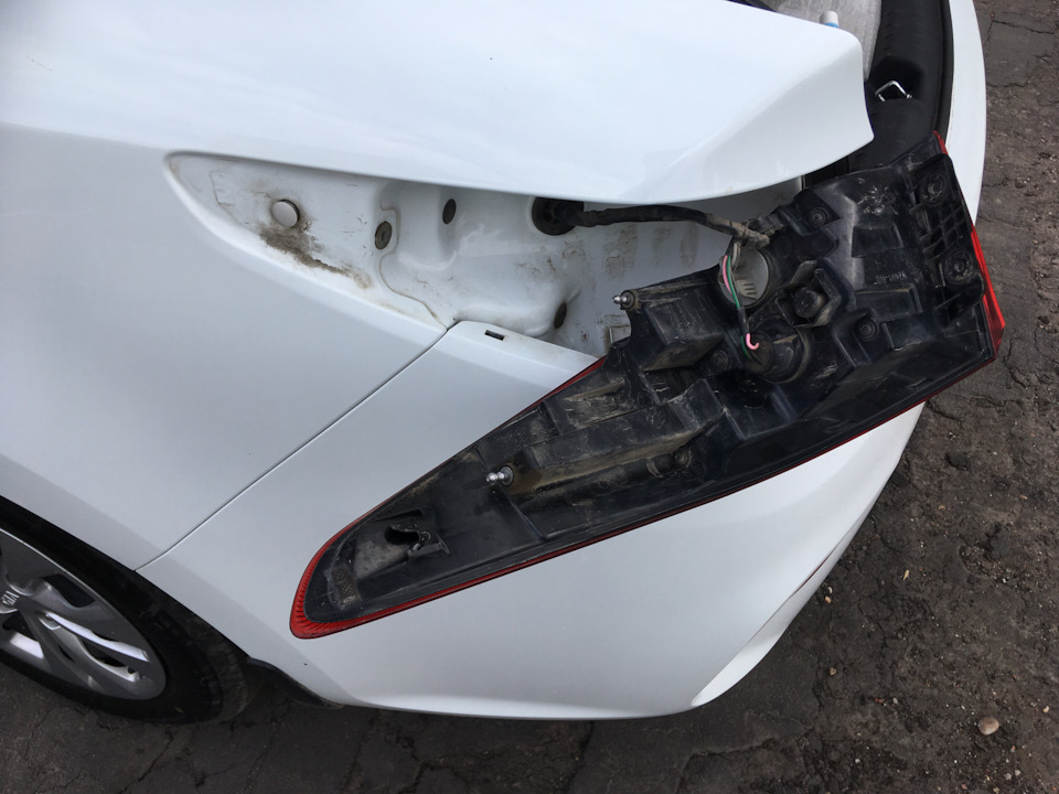 Лампы KOITO P4524 для стопов — KIA Rio (4G), 1,4 л, 2018 года ...