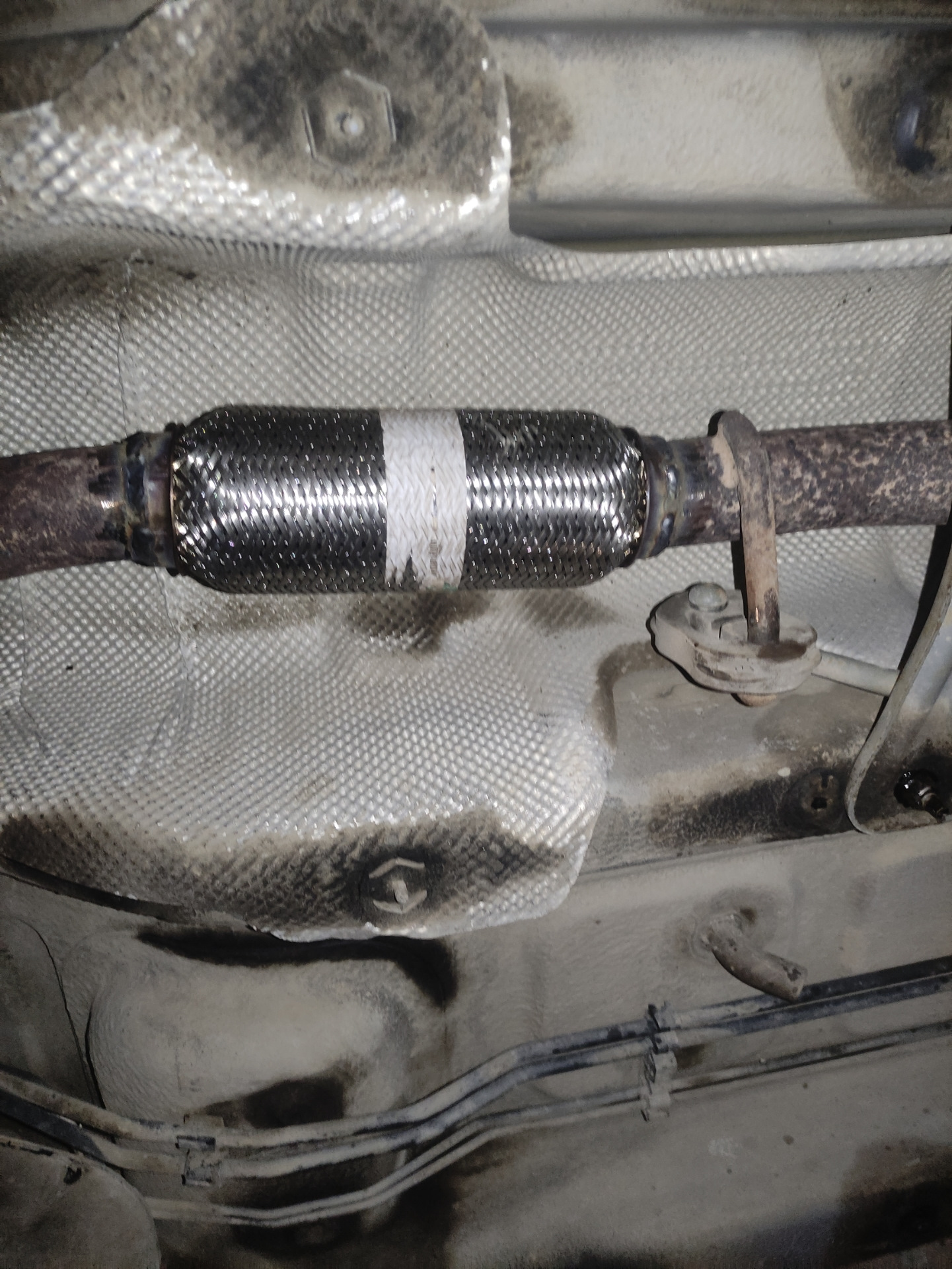 Замена гофры Лада веста — Lada Vesta (1G), 1,6 л, 2016 года | запчасти ...