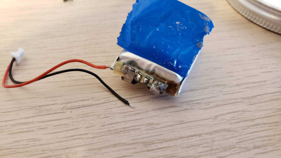 Замена аккумулятора в видеорегистраторе Datakam 5 — KIA Sorento (2G), 2 ...