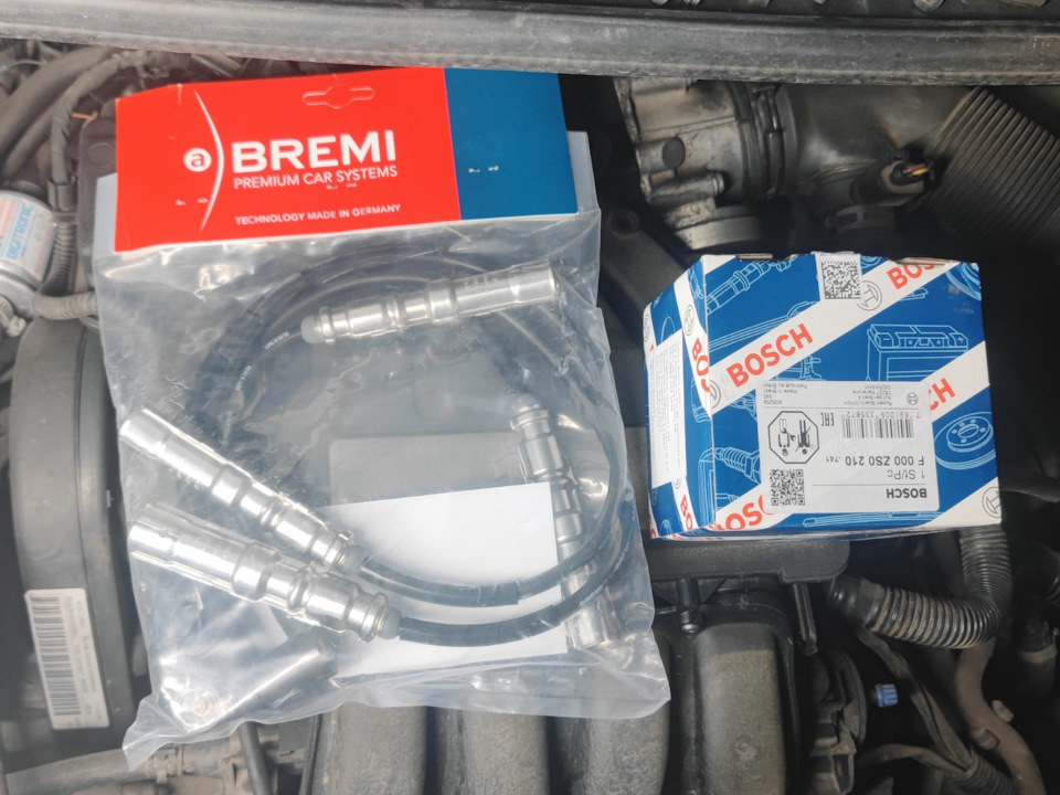 Замена катушки зажигания/высоковольтных проводов — Volkswagen Golf Plus ...