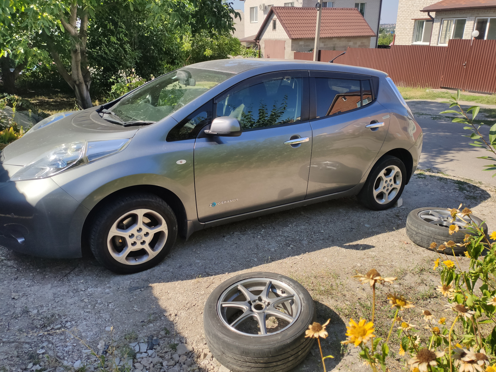 Nissan Leaf 1 2010 2017