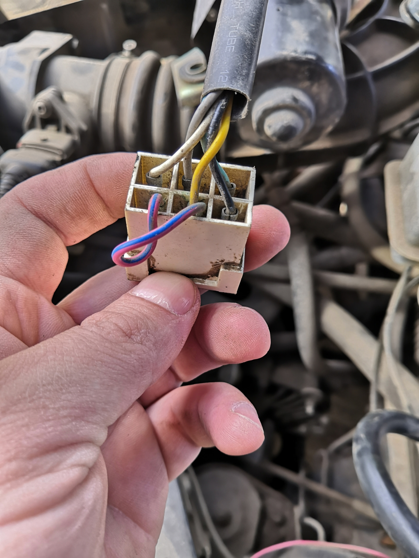 Замена Моторедуктора печки и трапеции дворников Приора — LADA Приора ...