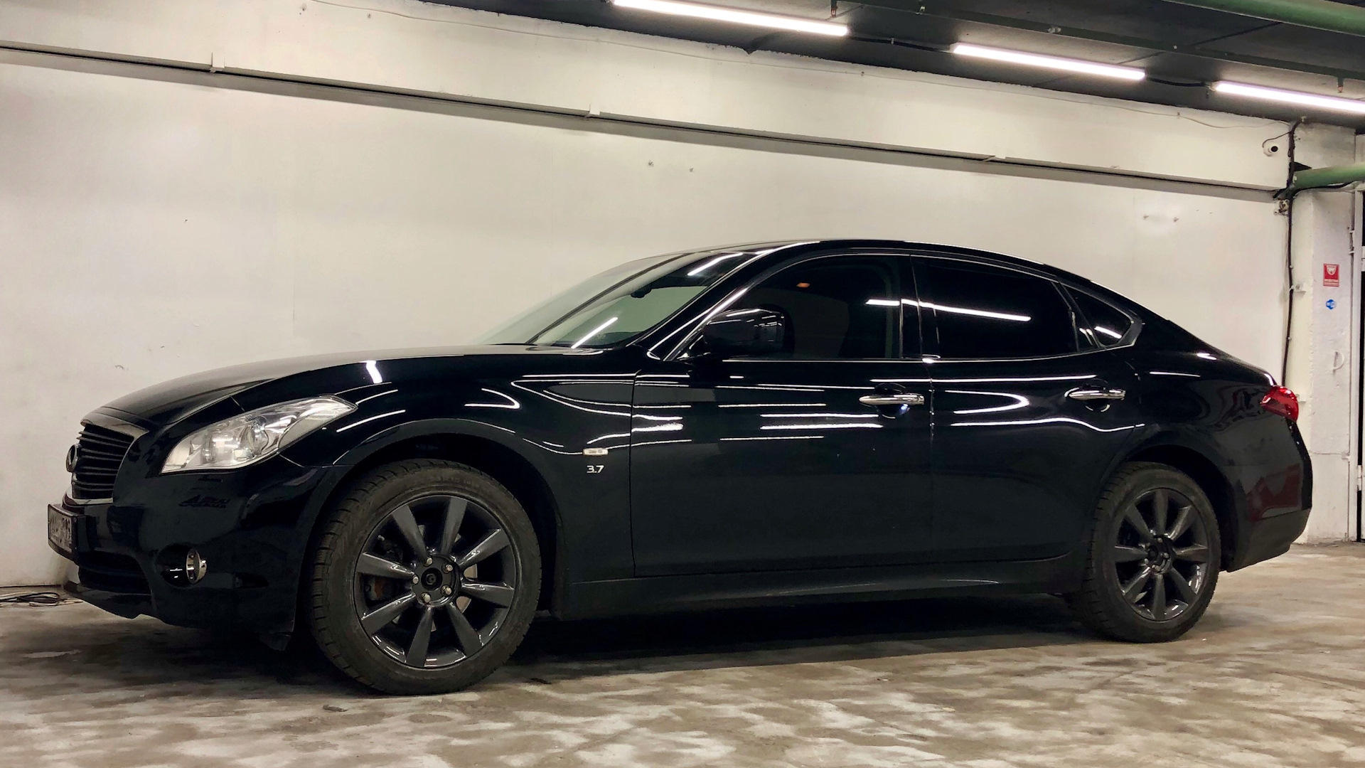 Infiniti Q70 3.7 бензиновый 2014 | 3.7 AWD Elite на DRIVE2