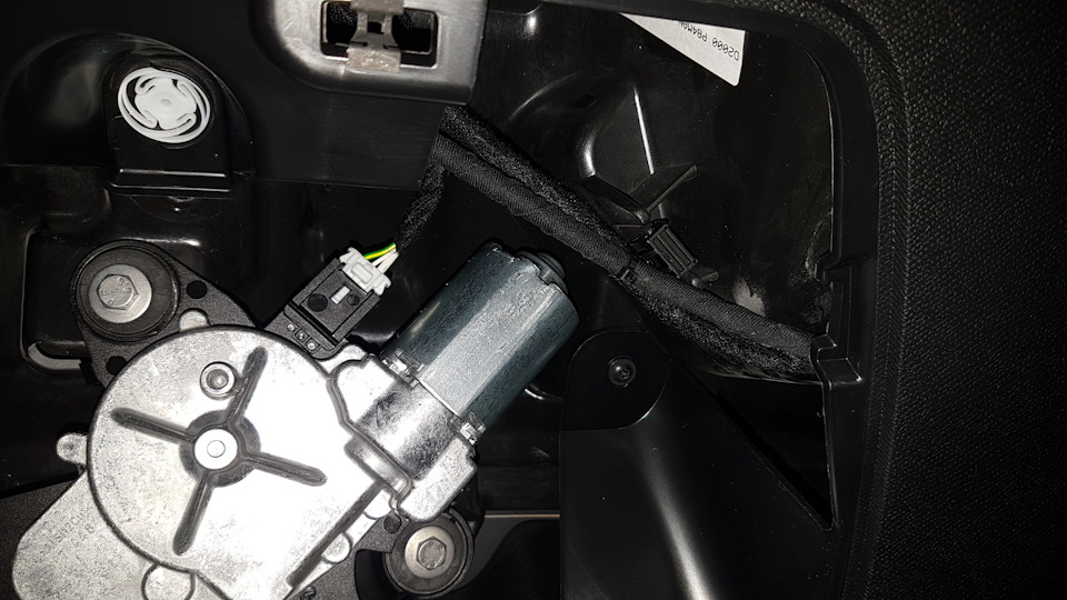 Фото в бортжурнале Peugeot 3008 (2G)