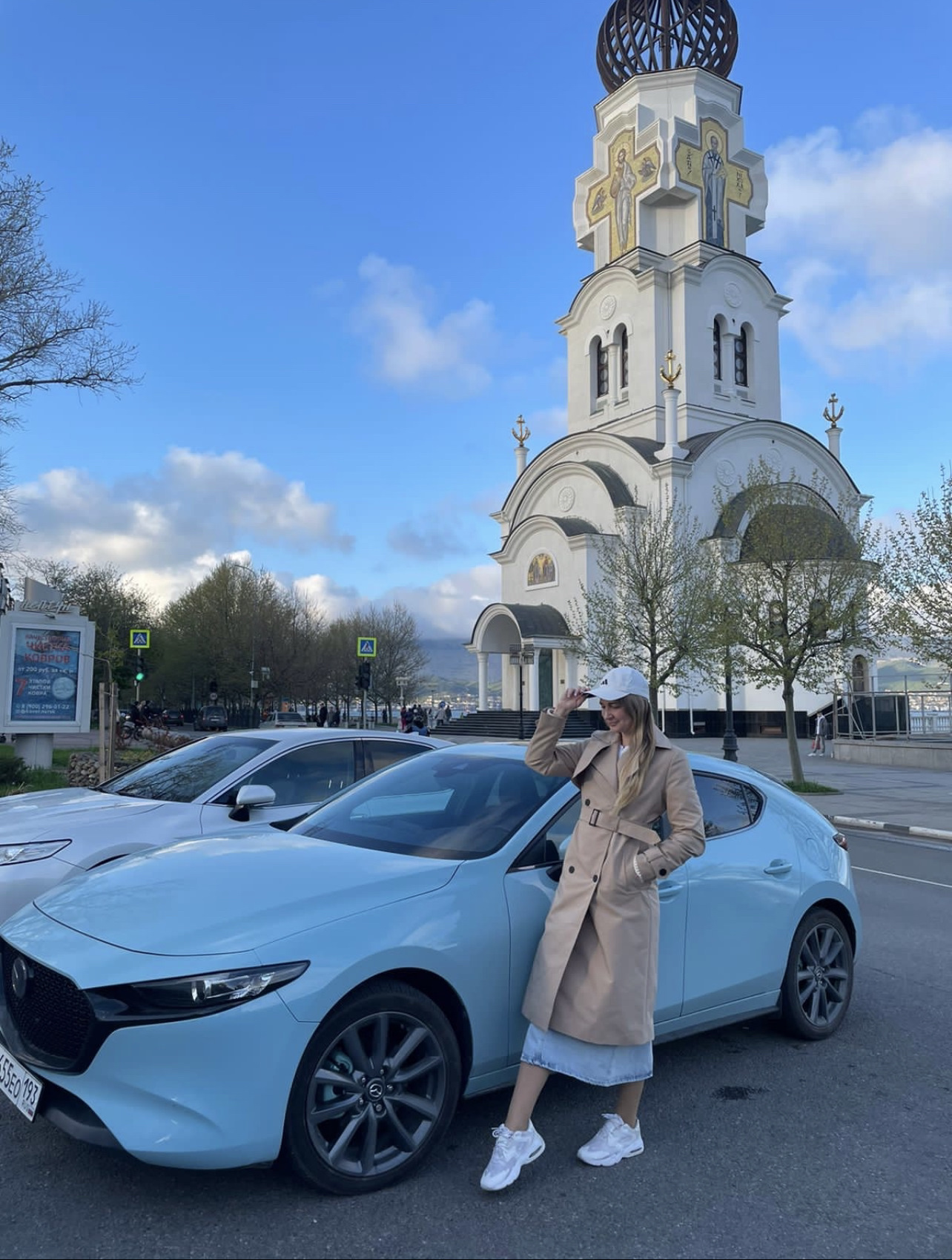 Женщины на маленькой машинке- обезьяна с гранатой. — Mazda 3 (4G) BP, 2,5  л, 2021 года | ДТП | DRIVE2