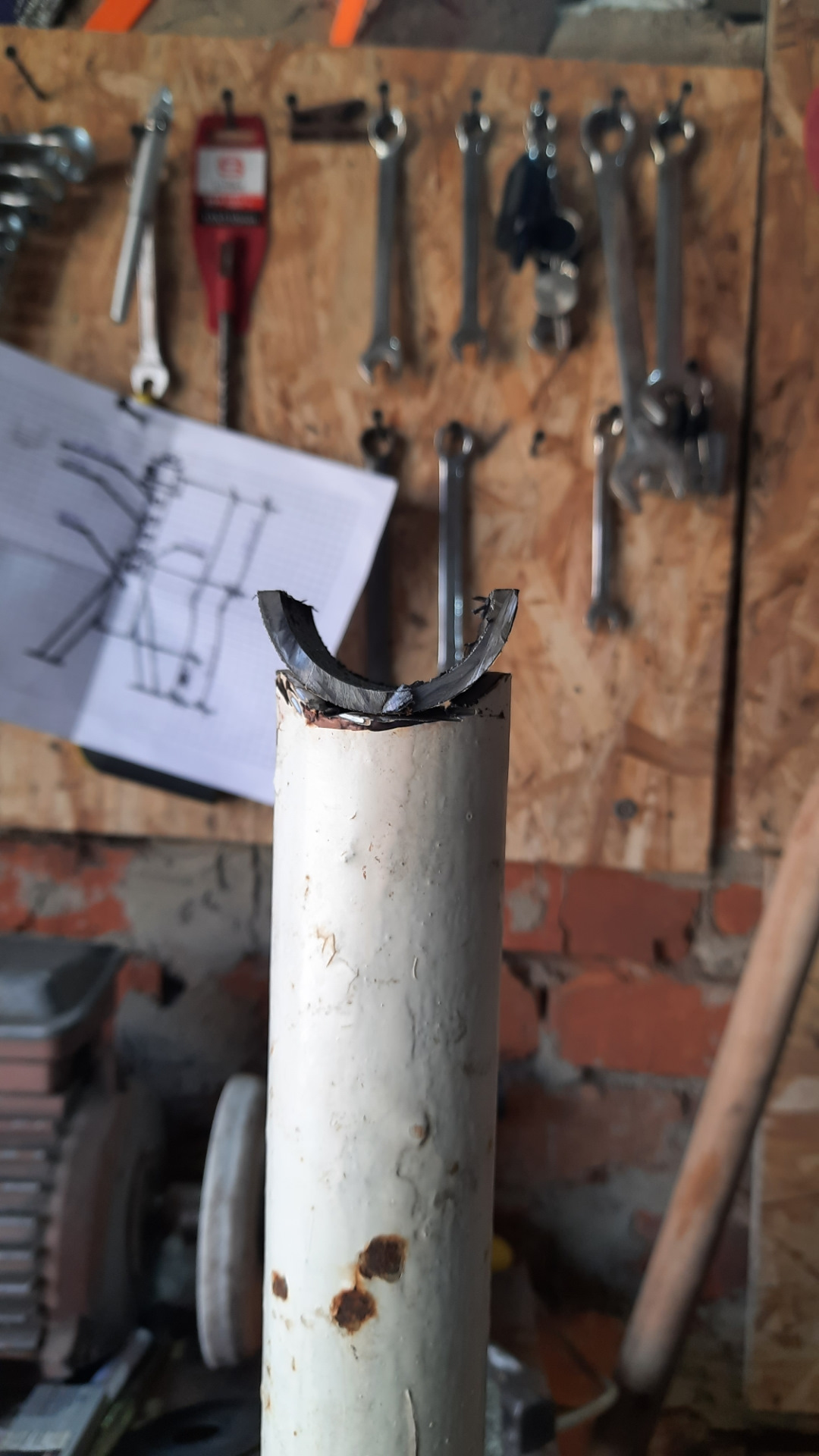 Страховочные подпорки под авто. — Daewoo Gentra, 1,5 л, 2014 года ...