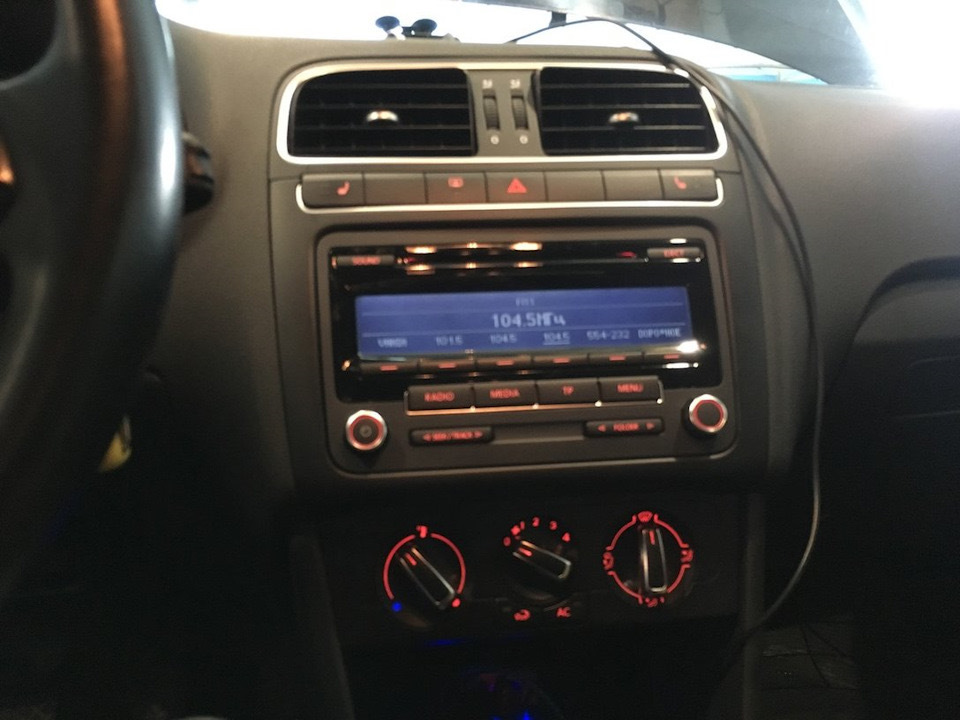 Rcd 330 plus desay, спонтанная покупка. — Volkswagen Polo Hatchback Mk5 ...