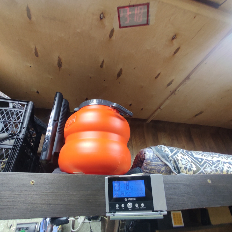 Полочка для часов. Ваше легко. — DRIVE2