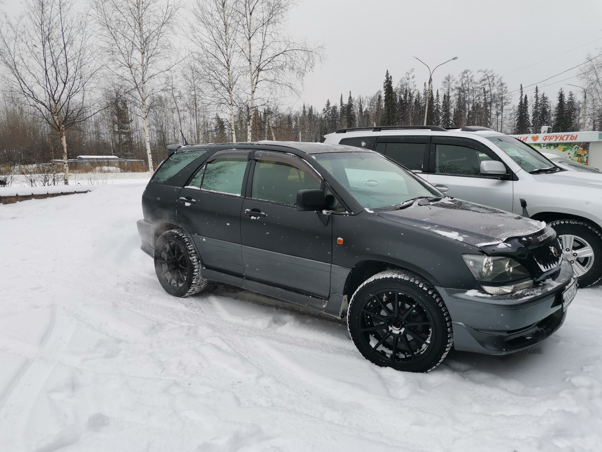 Шины тойота харриер. Toyota Harrier r17. Toyota Harrier 1 диски. Toyota Harrier 1999 16 диски. Toyota Harrier 1999 диски 20.