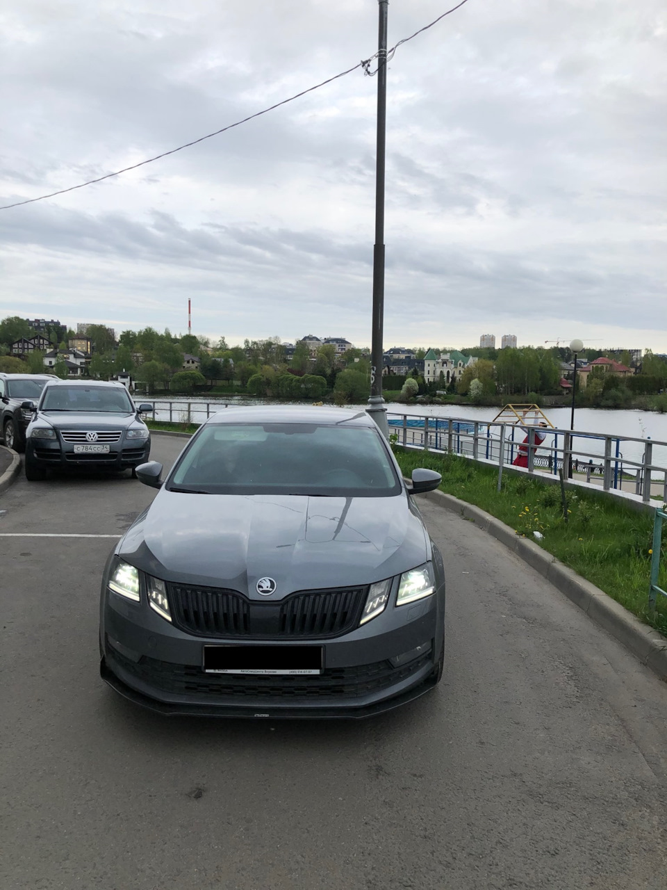 Просто фото(сделано на телефон и не самой чистой машины) — Skoda Octavia A7  Mk3, 1,8 л, 2018 года | фотография | DRIVE2