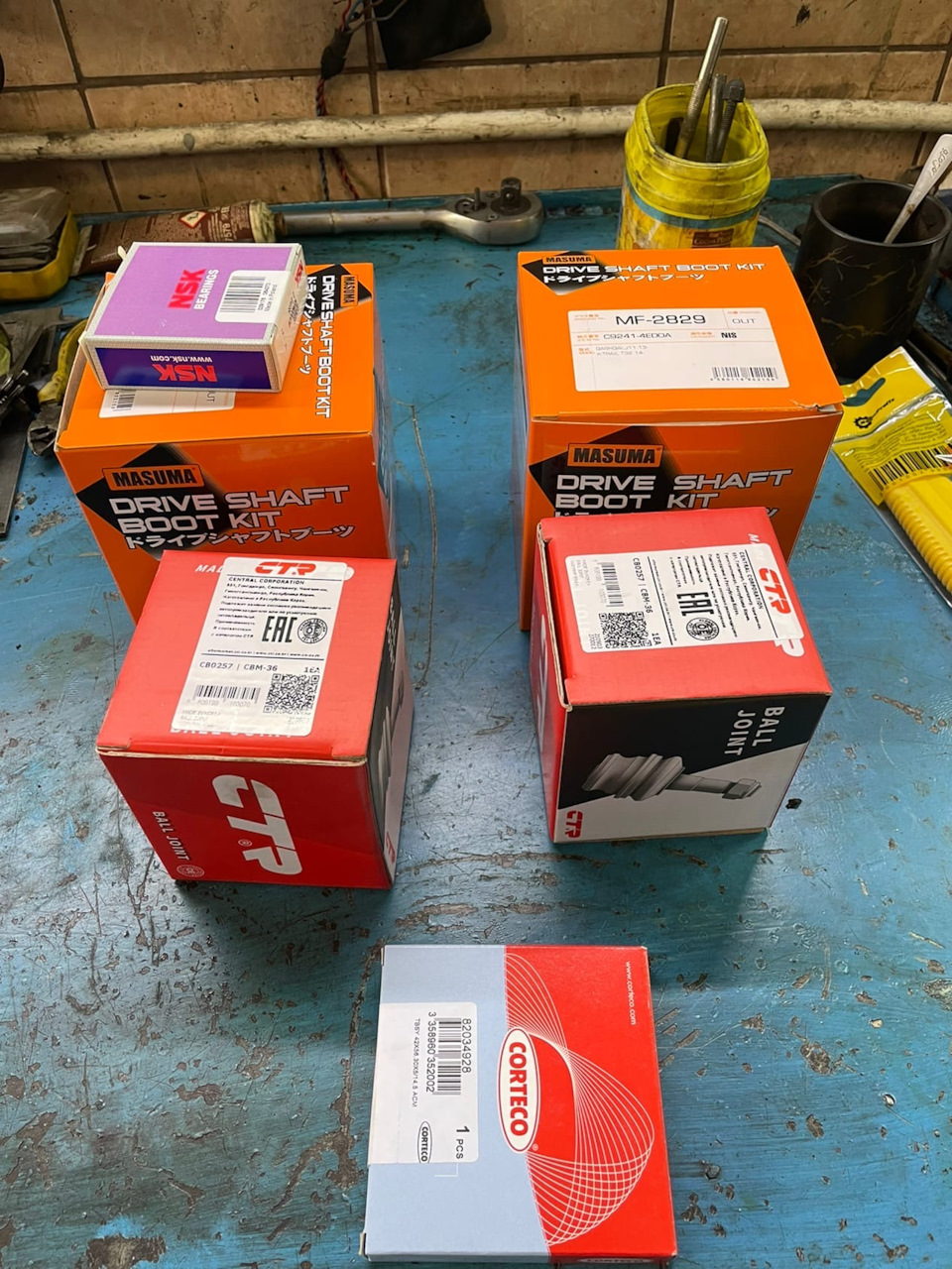 Шаровые CTR в мусорку спустя 13000км пробега. Замена пыльников шруса ...