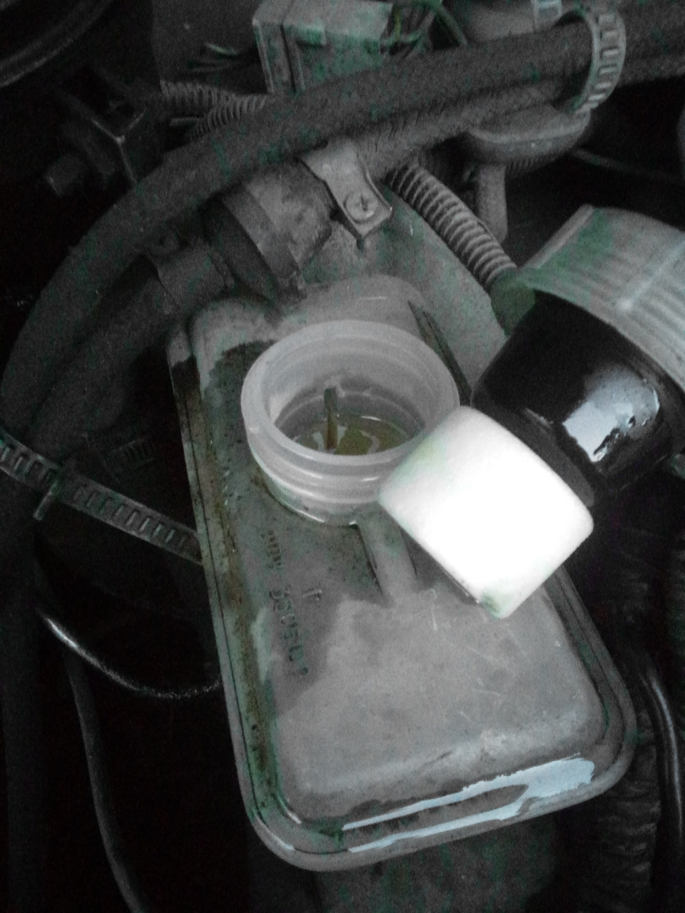 Количество т.ж. после прокачки значительно уменьшилось. — Lada 2120 Надежда