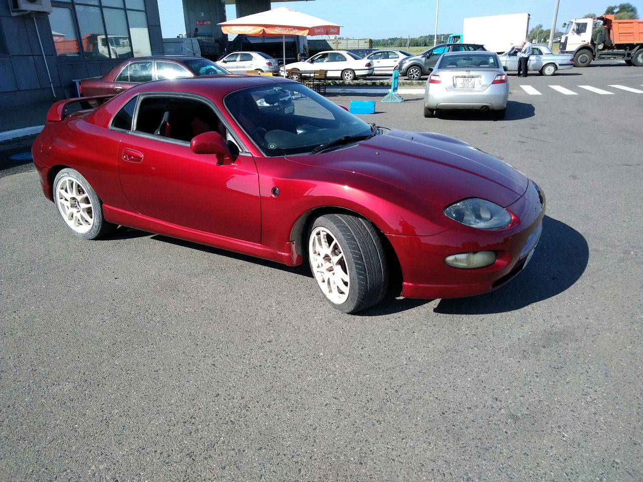 Mitsubishi fto. Mitsubishi FTO 2.0 1998. Mitsubishi FTO 1998 года. Mitsubishi FTO 2021. Красный матовый Mitsubishi FTO.