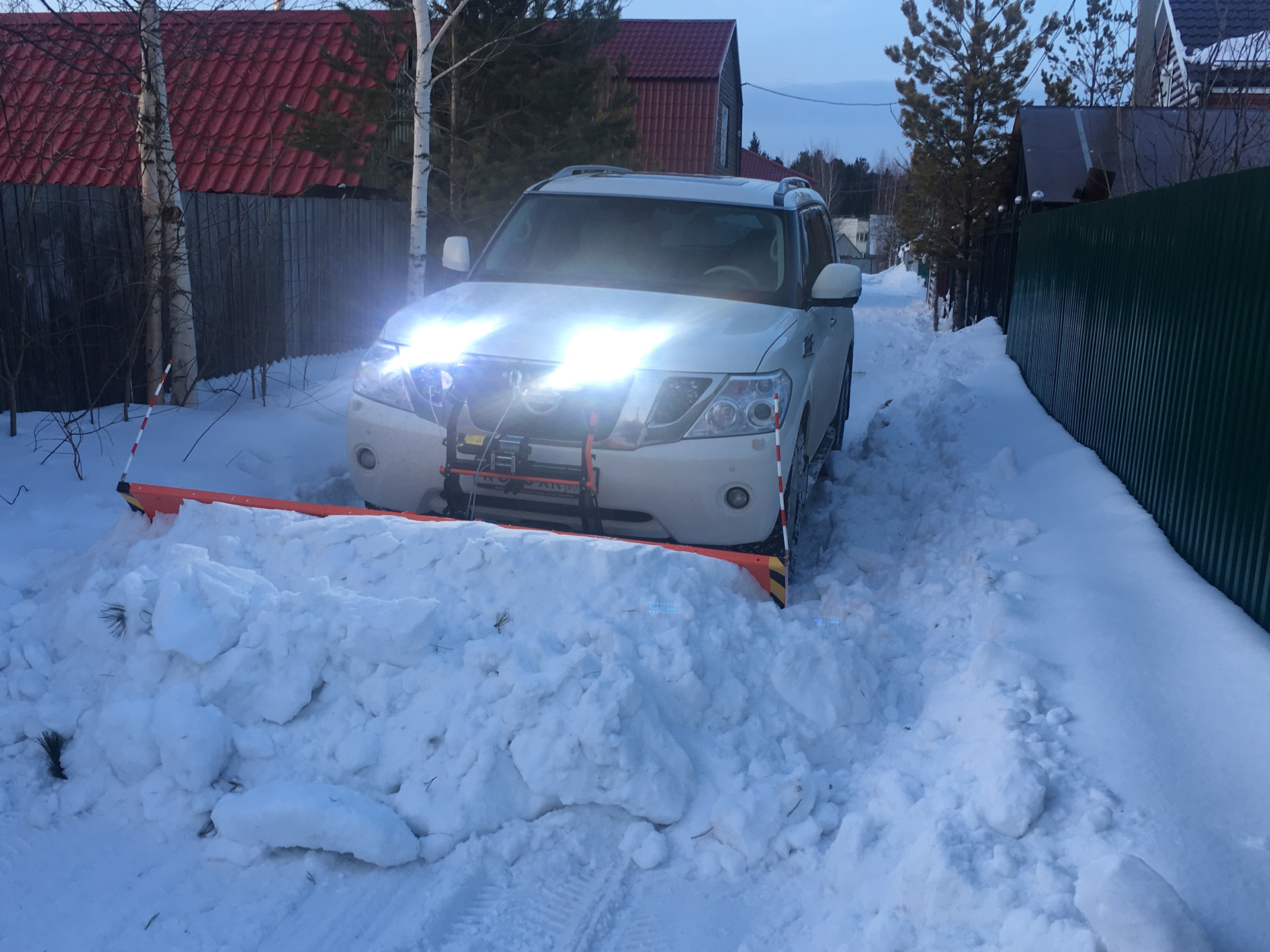 Отвал для снега на Ниссан Патрол