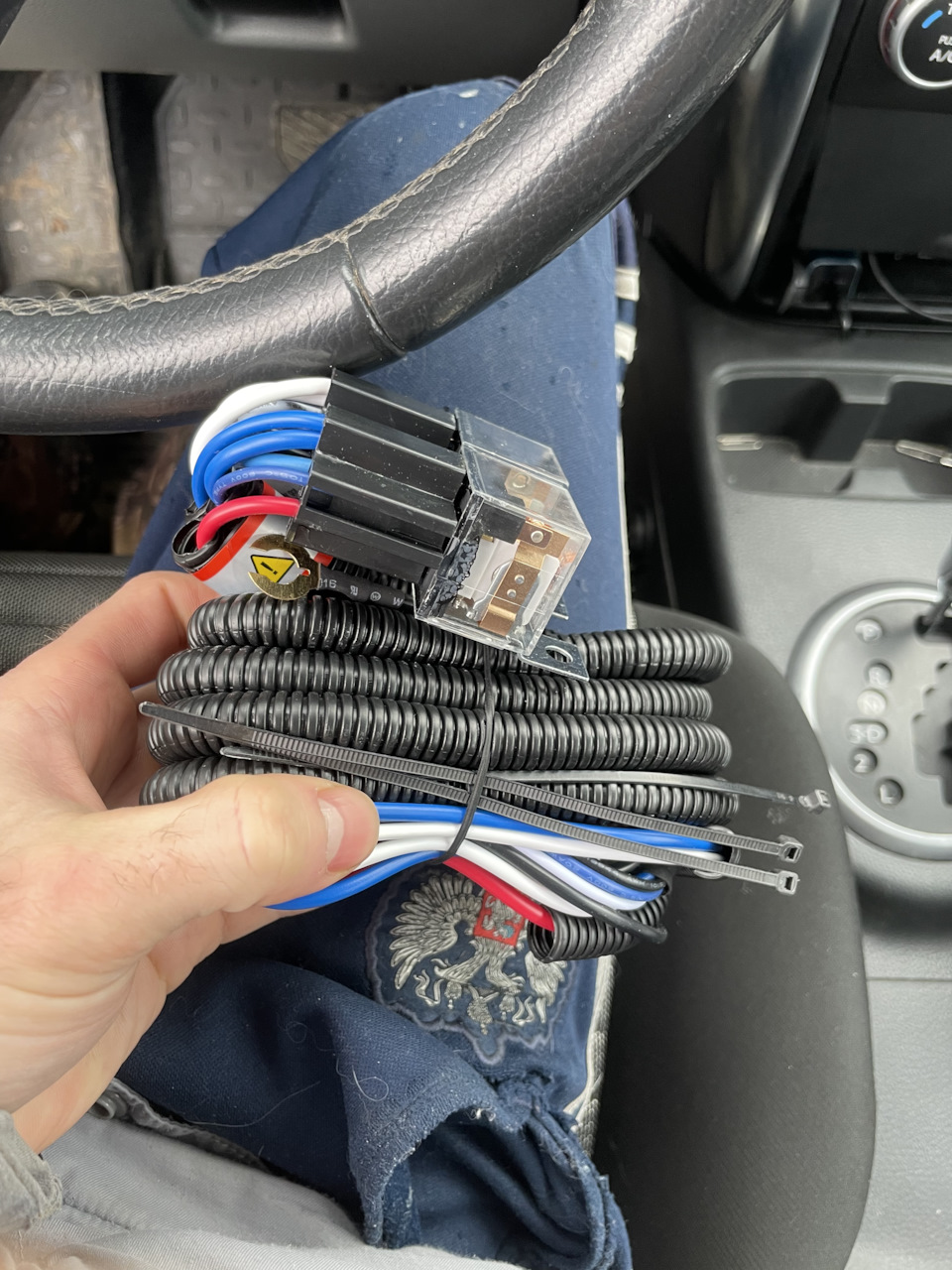 Установка реле передних фар (увеличение яркости освещения) — Suzuki SX4 ...