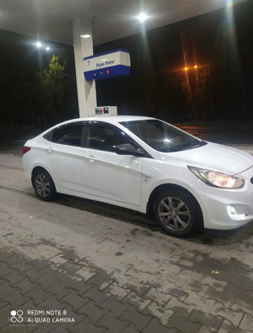 Продажа — Hyundai Accent (4G), 1,6 л, 2011 года | продажа машины | DRIVE2