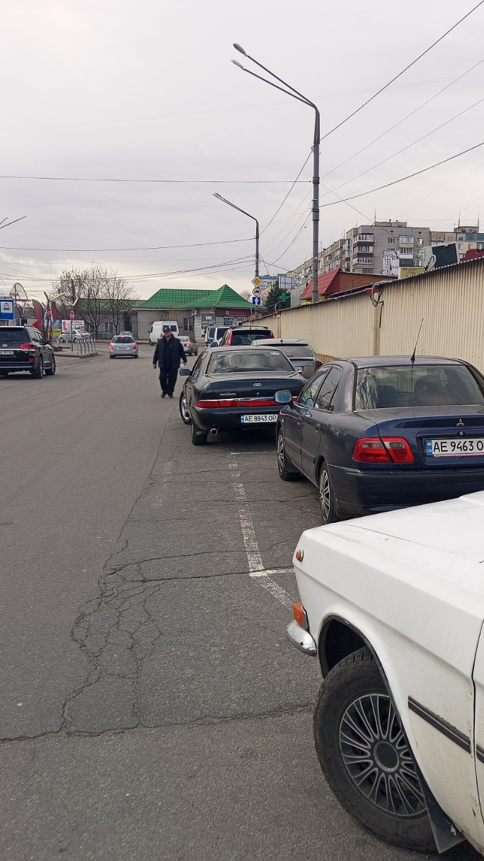 Не для большого города наша машина: и ПДД нарушишь и в заторах постоишь —  Ford Scorpio II, 2,9 л, 1997 года | нарушение ПДД | DRIVE2