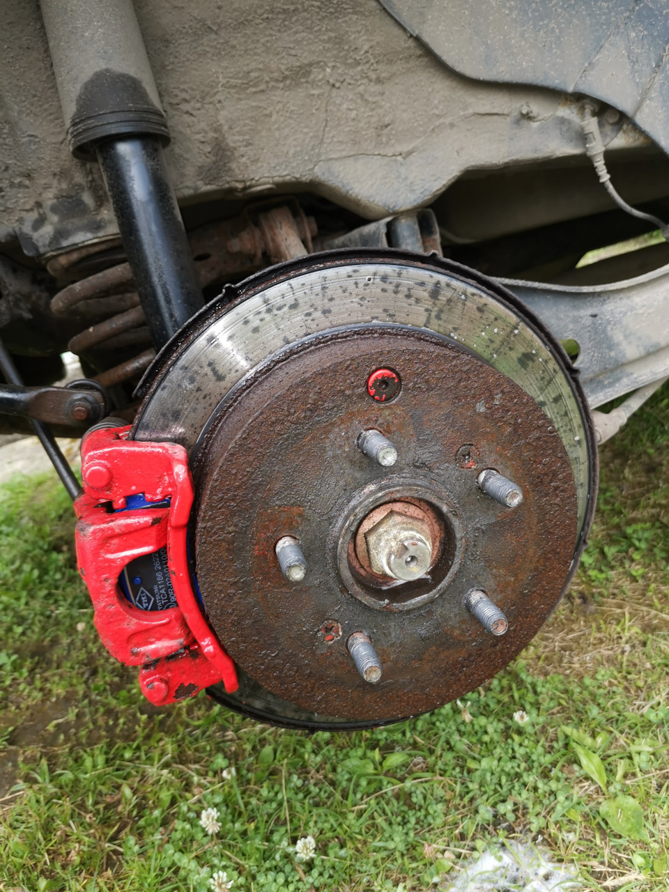 . — Hyundai ix35. Запчасти на фото: TCA1186