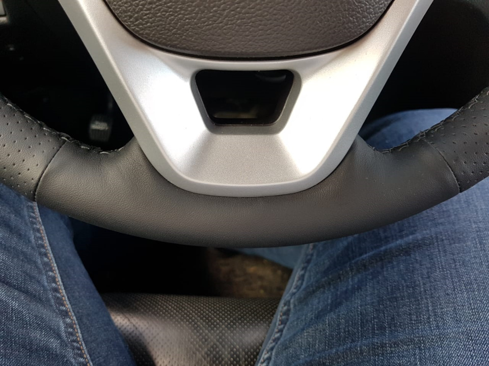 Оплетка на руль с алиэкспресса. — Ford Explorer (5G), 3,5 л, 2012 года ...