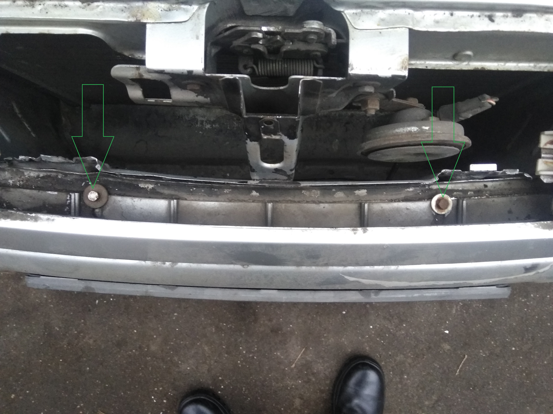 как снять фару ваз 2112. крышка лампочки дальнего света ваз 2112. ваз 2110 свет фар. крепление передних фар ваз 2112. реснички на фары для ваз 2110.