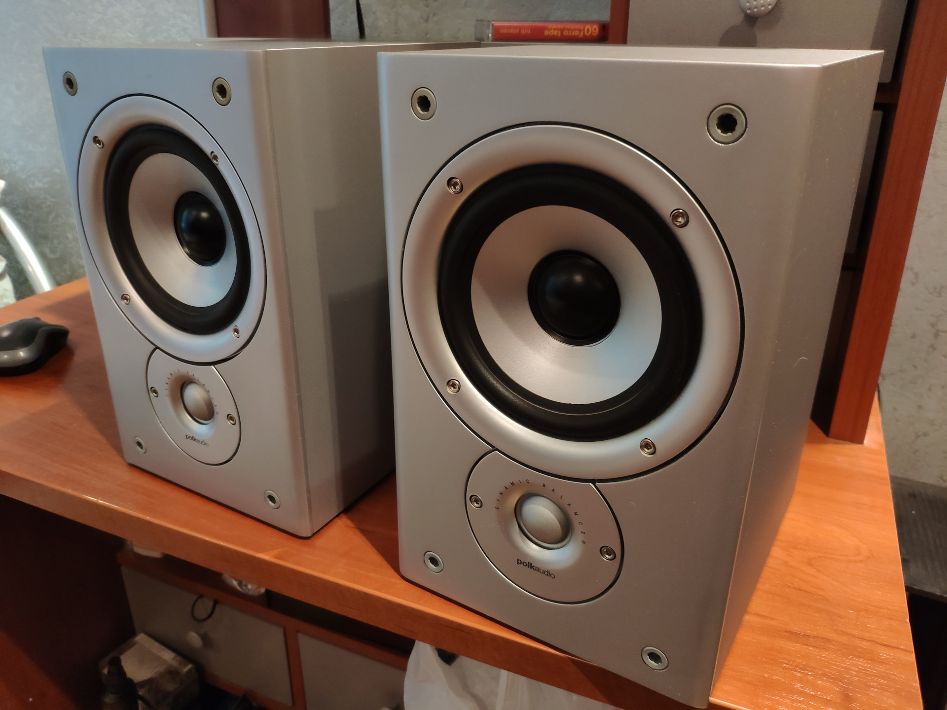 Monitor 30. Колонки Polk Audio Monitor 30. Акустическая система Polk Audio Monitor 40. Полочники Polk Audio Monitor 30 и cs1. POLKAUDIO Monitor 30 Silver Mark ll.