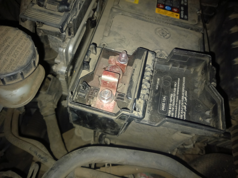 Как снять АКБ ? — Hyundai Elantra (6G), 2 л, 2017 года | просто так ...