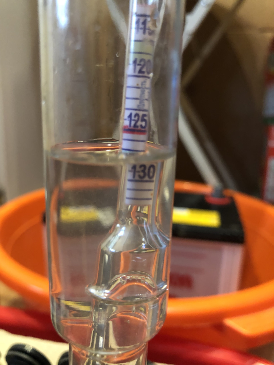 Вот плотность 1,27 г/см3, даже немного в плюсе… — Mitsubishi Pajero Sport (1G)