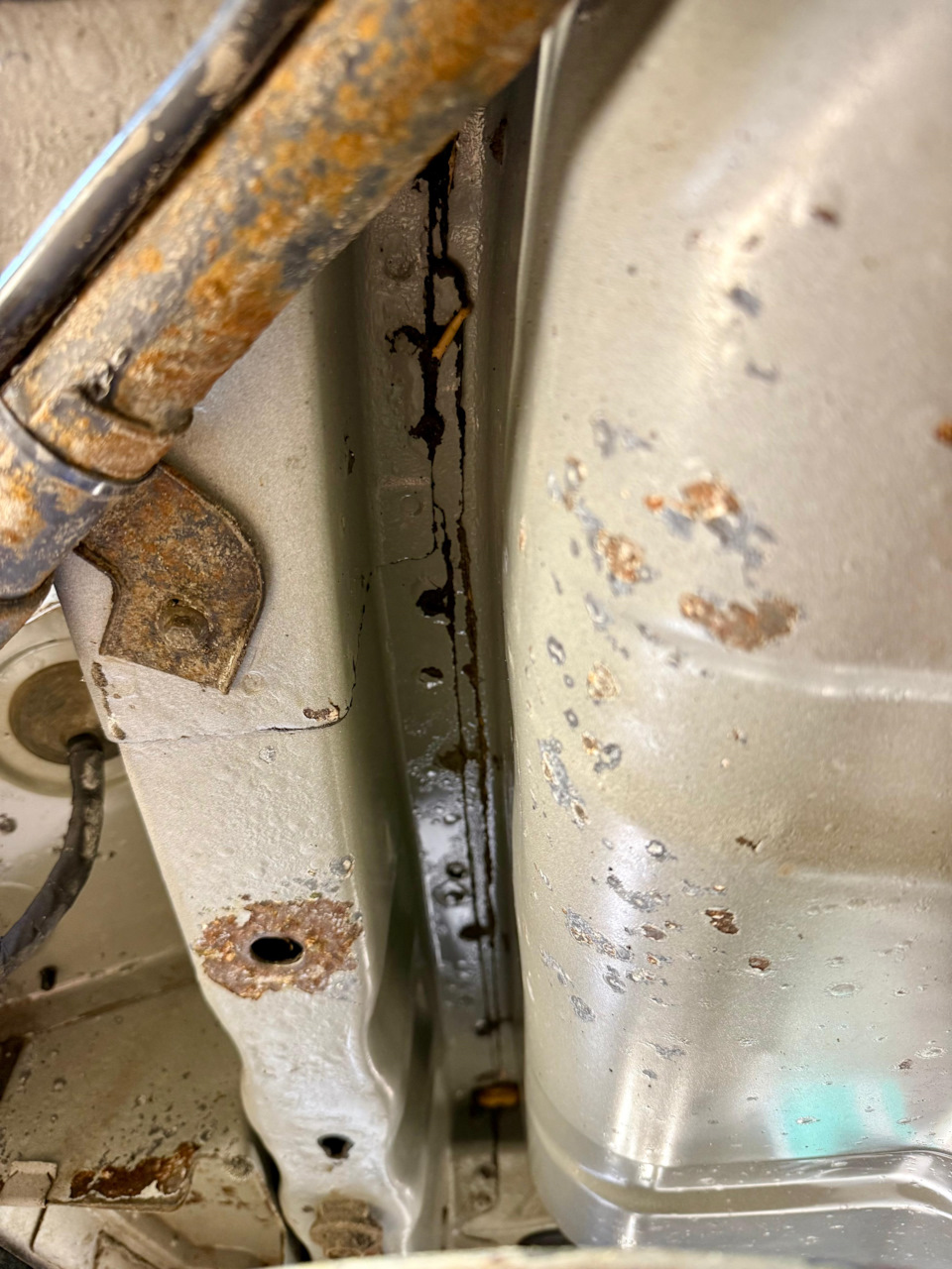 Фото в бортжурнале Ford Explorer (5G)