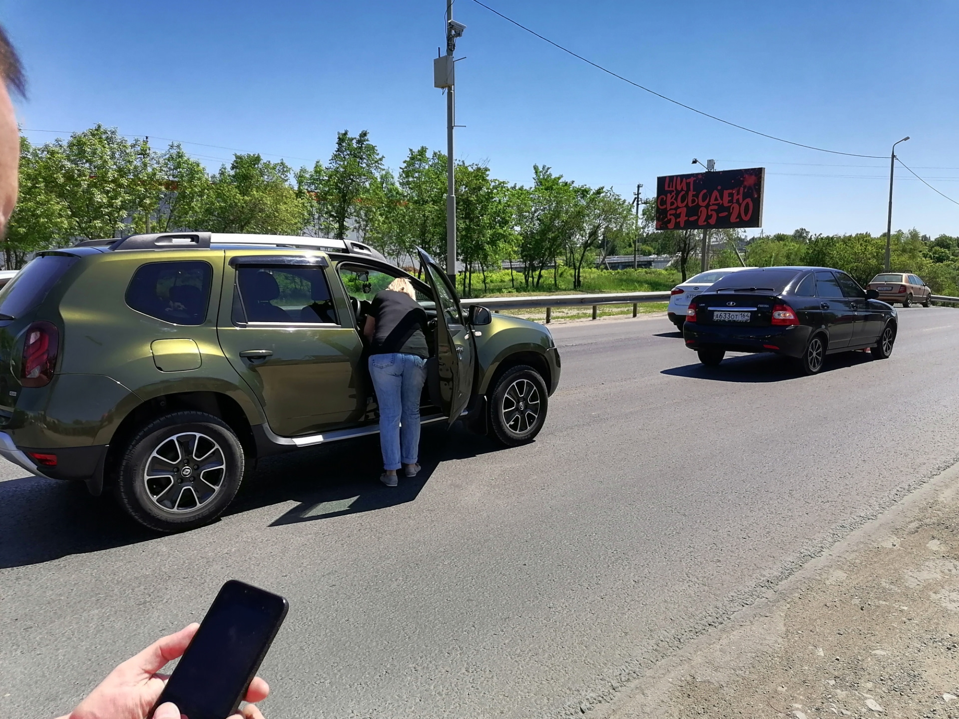 Неосторожные автоЛеди — Lada Приора хэтчбек, 1,6 л, 2010 года | ДТП | DRIVE2