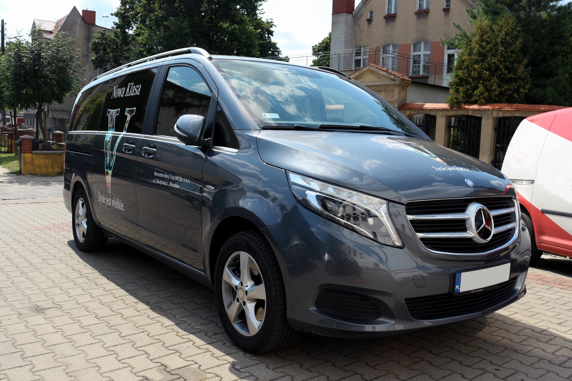 Купить б/у Mercedes-Benz Vito III (W447) 119 BlueTEC L1 2.1d AT (190 л.с.) дизел