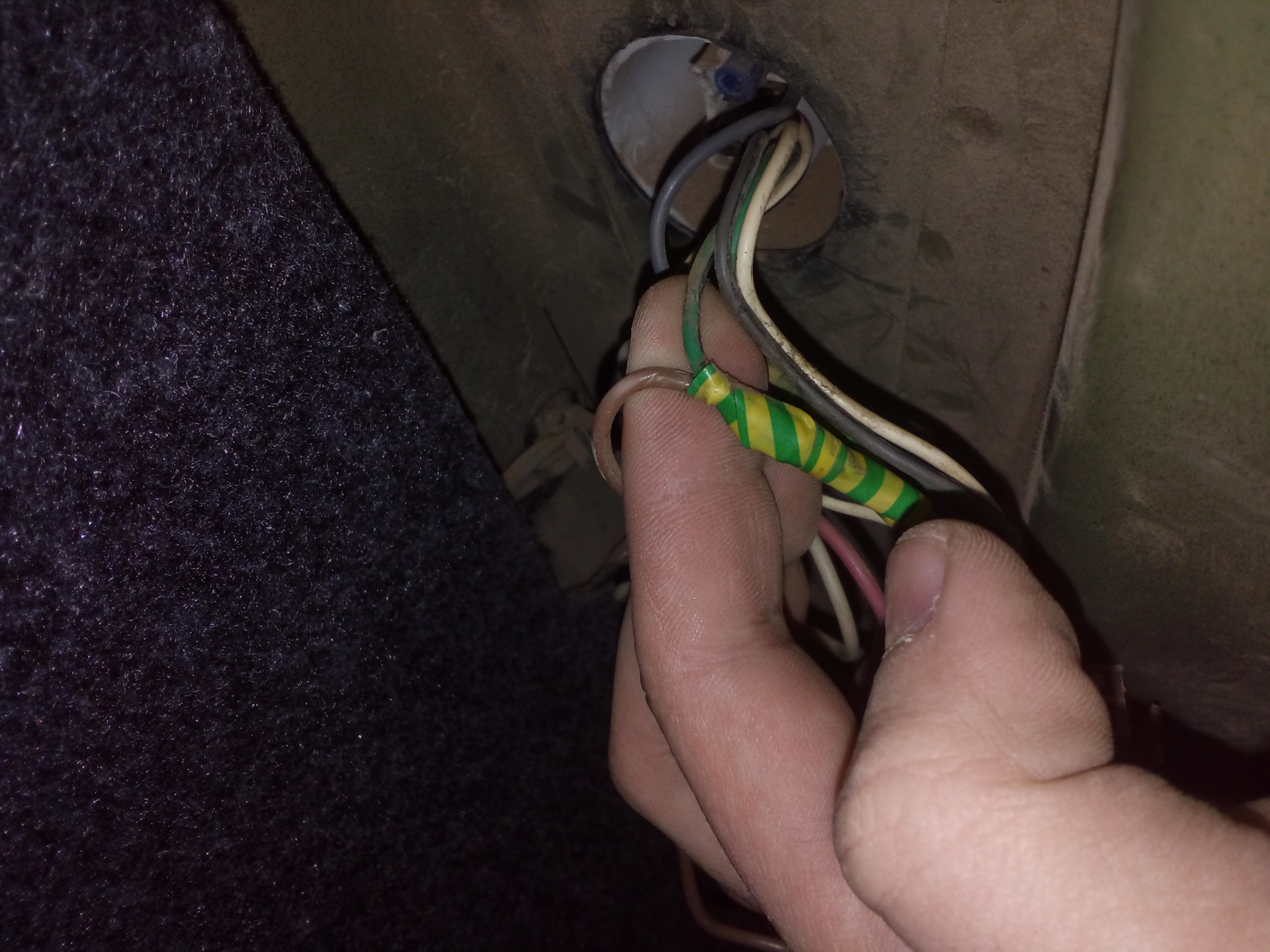 Разъем заднего фонаря газель 3302. Распиновка разъема заднего фонаря. Распиновка разъема заднего фонаря. Распиновка фары 3302. Разъем заднего фонаря ваз 21213.