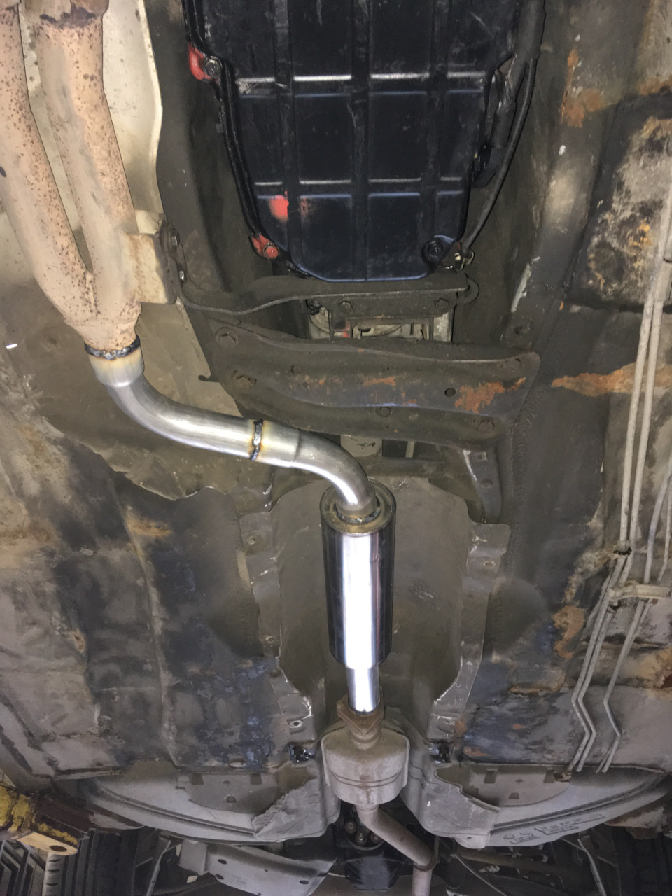 Замена пламегасителя — Mercedes-Benz C-class (W202), 1,8 л, 1995 года ...