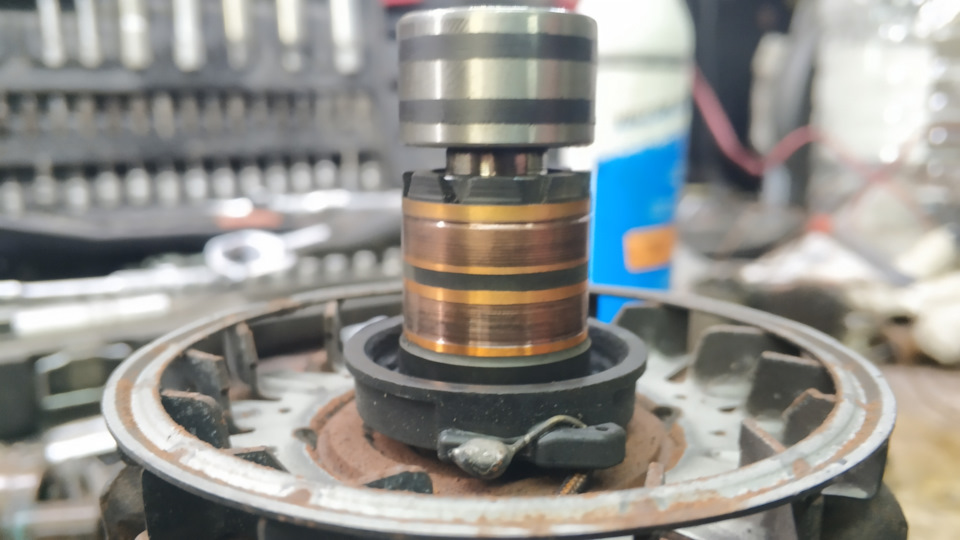 Генератор снова. Поменял — Honda Mobilio, 1,5 л, 2004 года | визит на ...