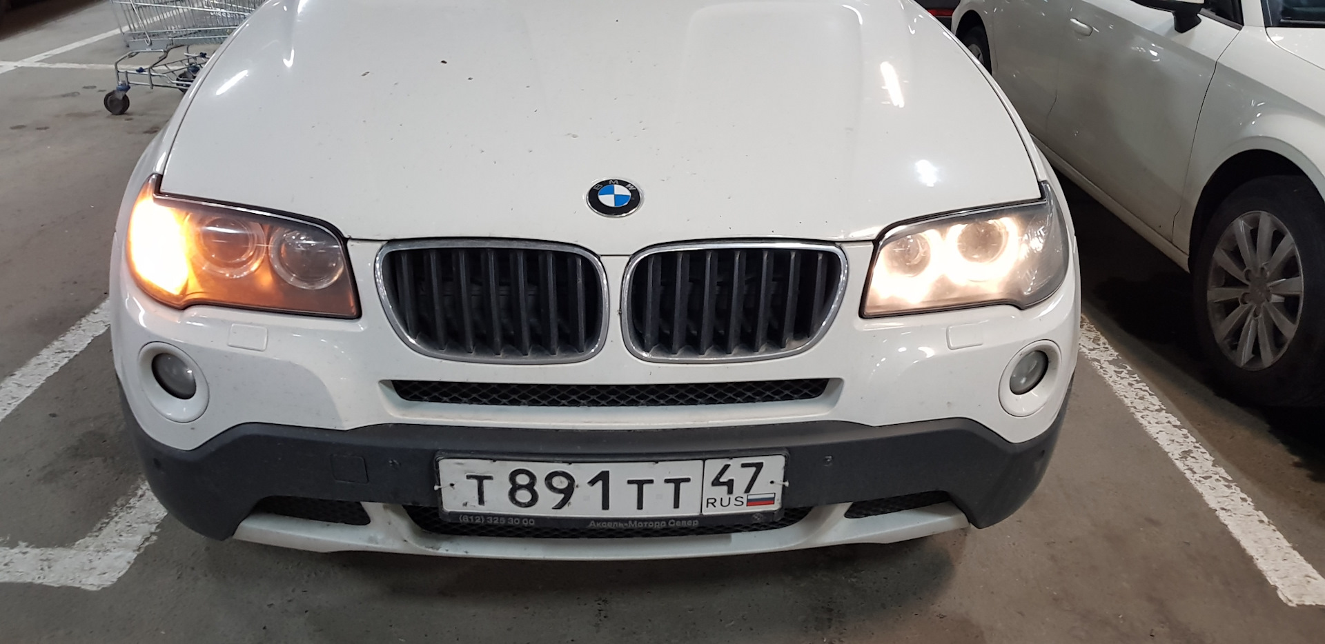 BMW x1 лампа габаритов