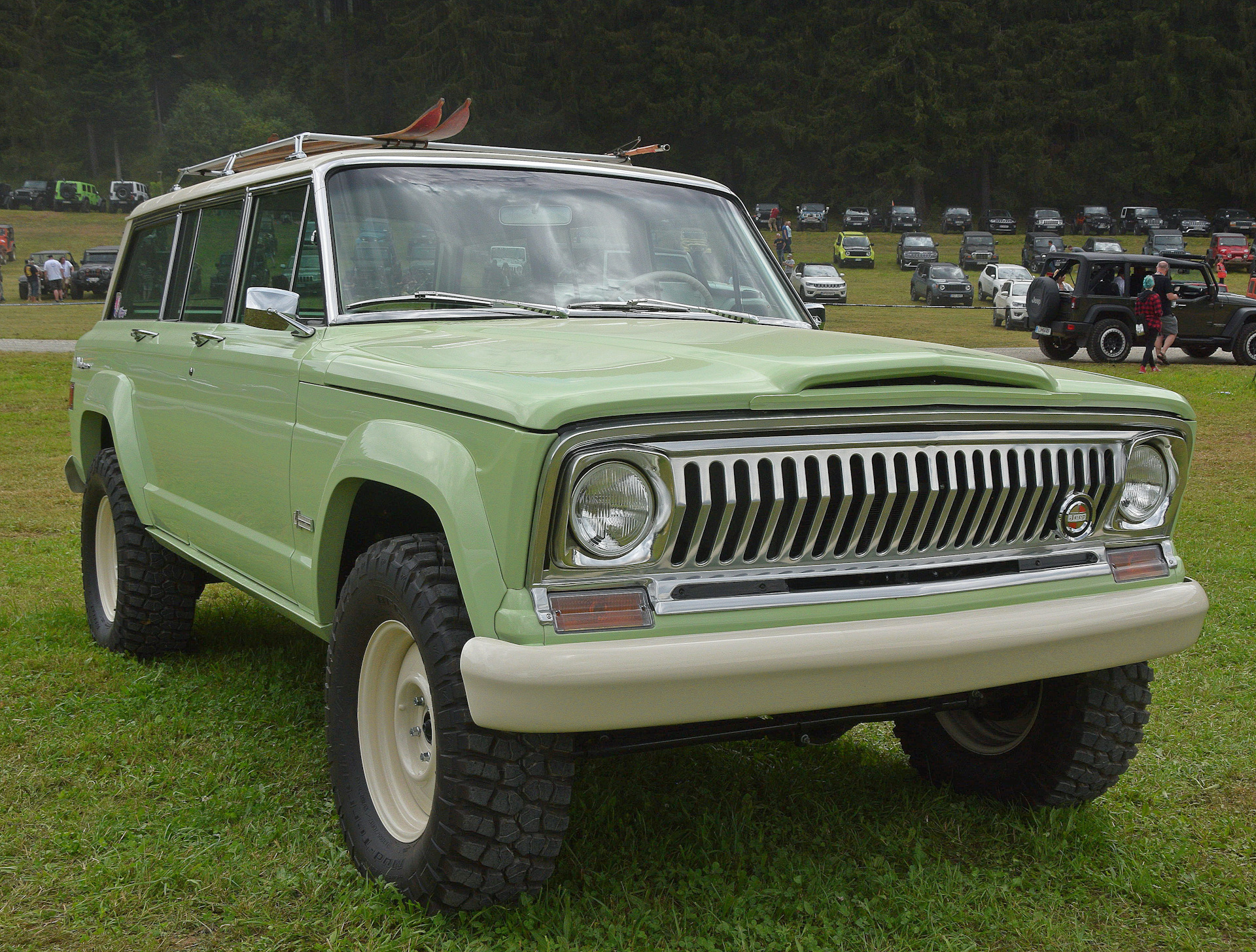 Jeep Wagoneer Рё Р“РђР— 2402