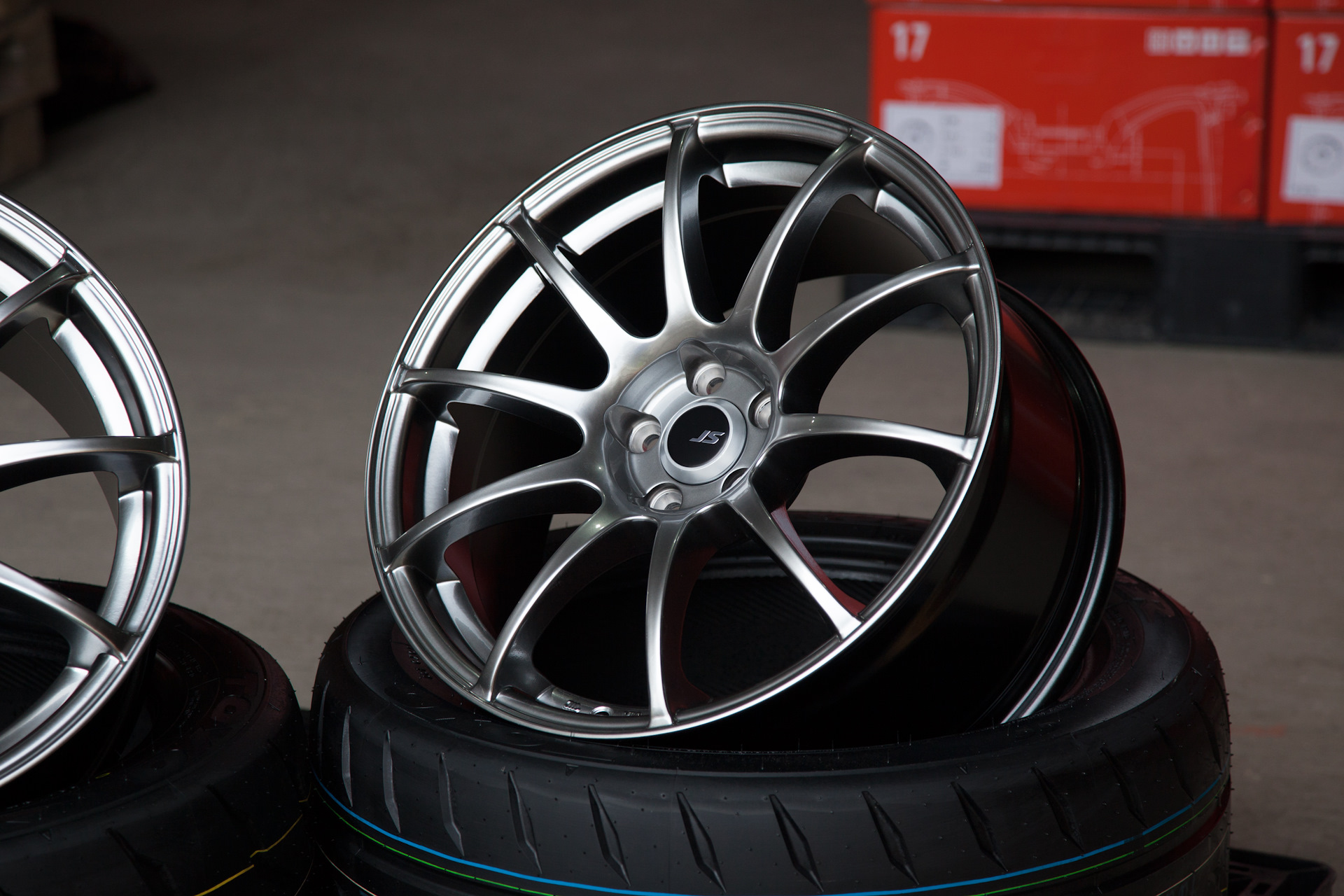 Hyper 17. Advan RS r16. Диповые диски r17. Диски js105. Work t7r r17 Hyper Black.