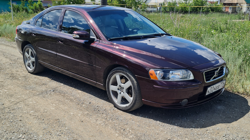 Оборвался тросик капота — Volvo S60 (1G), 2,4 л, 2007 года | поломка ...