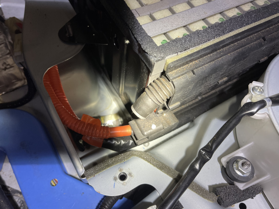 Фото в бортжурнале Lexus RX 400h (2G)