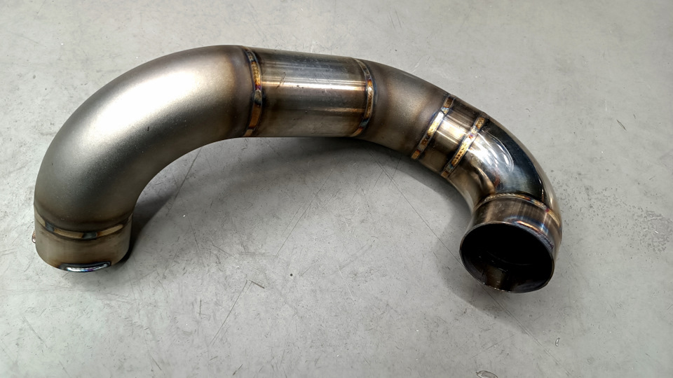 Вот теперь все. Наварены неслетайки для силикона по краям. — Audi 100 (C3)