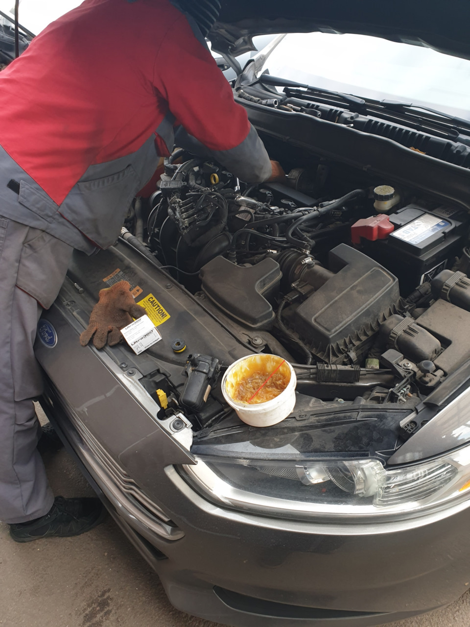 Замена фильтров ГБО и Акб — Ford Fusion (2G), 2,5 л., 2014 года ...