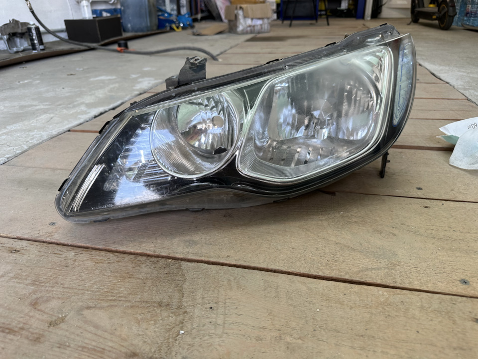 Фары Honda Civic 4D (8G) на Honda Civic 4D (8G). Б/у | 14 000 ₽ в ...