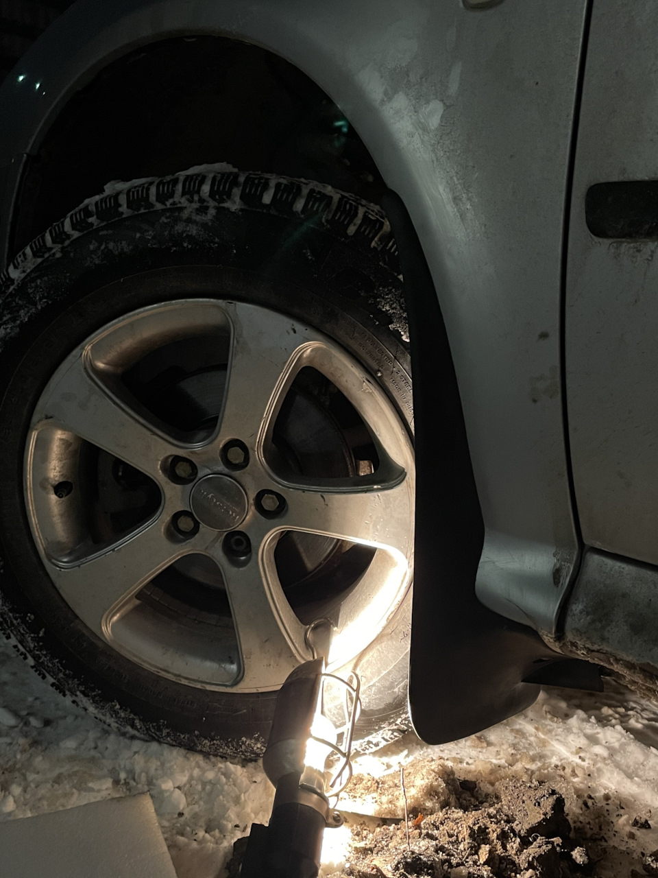 🛠Установка передних брызговиков — Skoda Octavia A4 Mk1, 1,6 л, 2007 ...