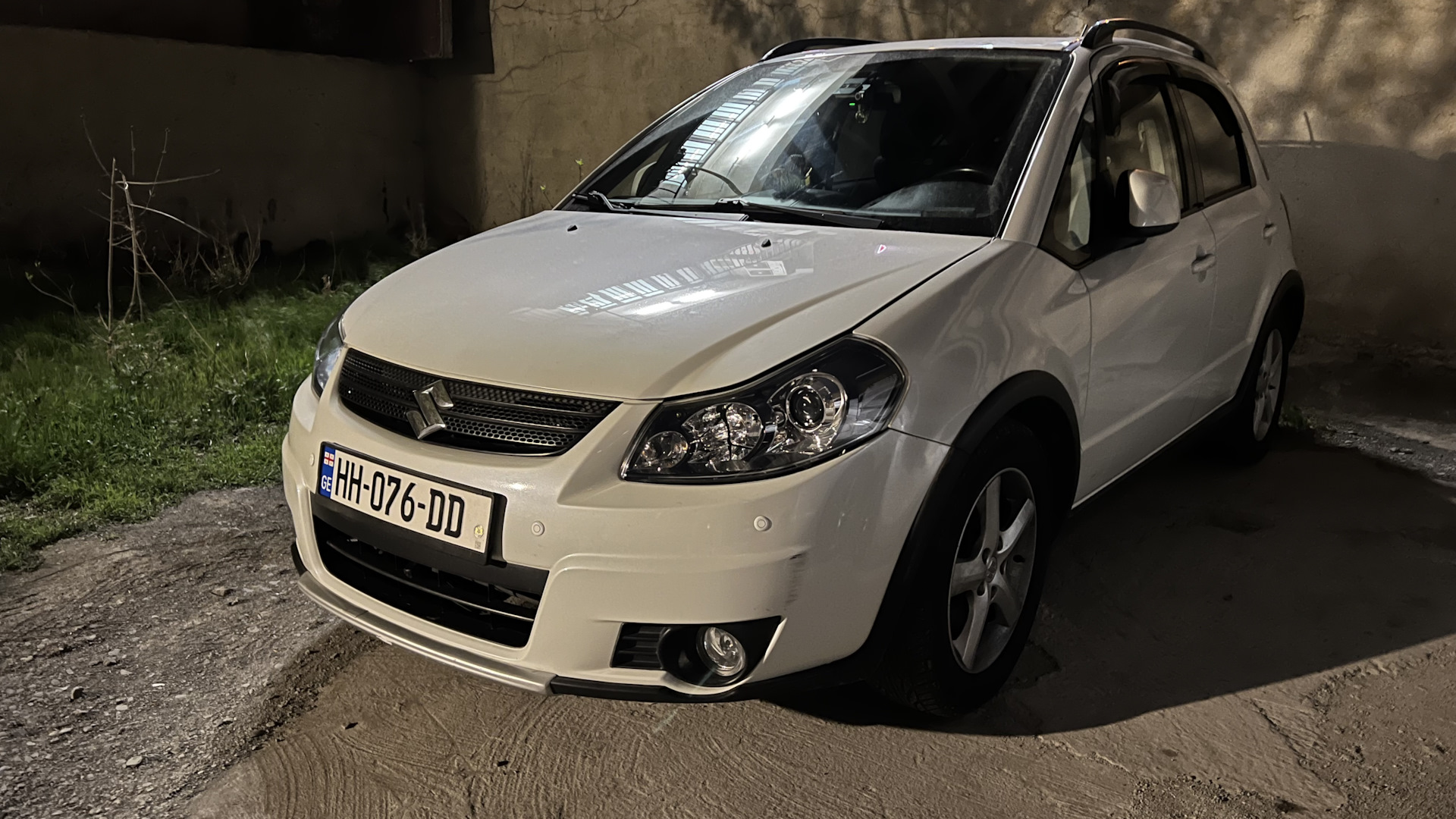 Suzuki SX4 (1G) 2.0 бензиновый 2008 | White Shark на DRIVE2