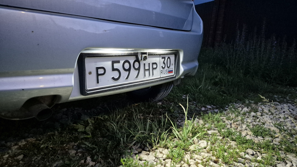 Довольно яркие лампы, в тёмное время суток номер видно хорошо. — Datsun mi-Do