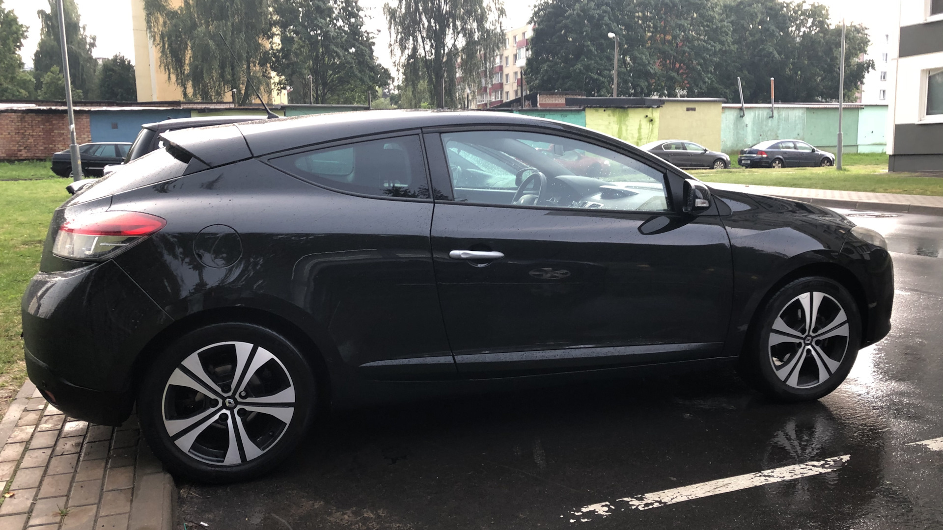 Renault Megane III 1.5 дизельный 2009 | Купе на DRIVE2