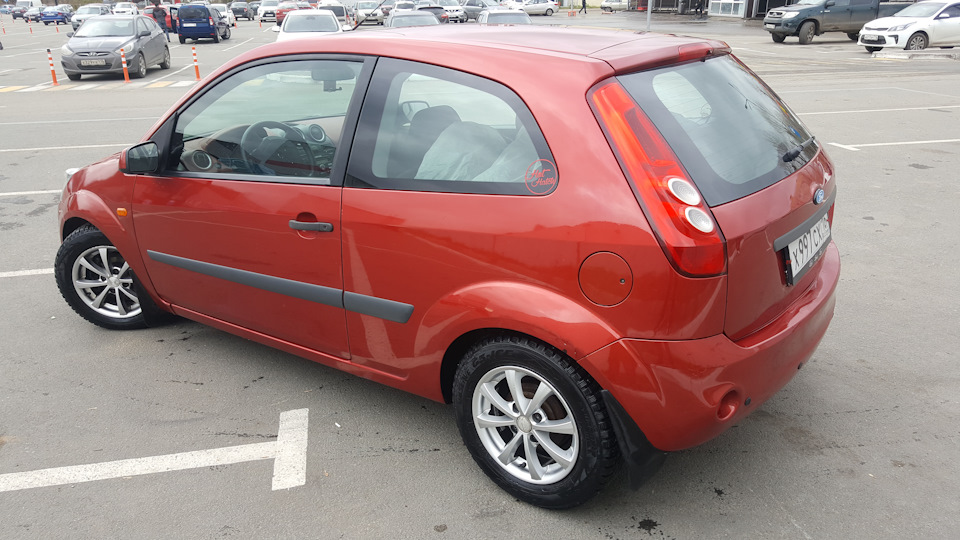 Ford fiesta разболтовка. Ford fiesta 2007. Ford fiesta разболтовка. Форд фиеста 2007 1. Ford fiesta mk5 колеса r16.
