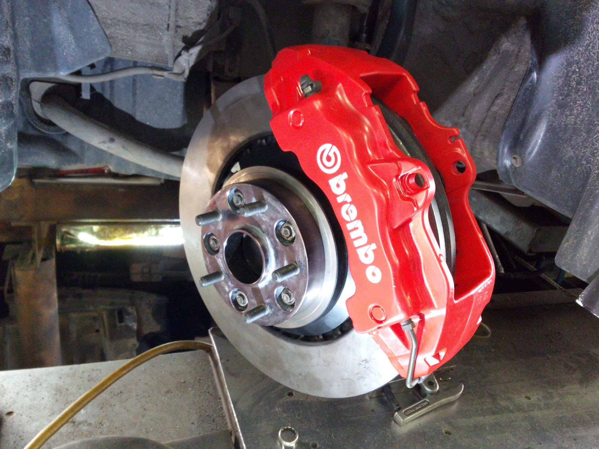 Подойдет ли суппорт. Подойдут ли супорта на мазду 6 от форда. Накладки на суппорта skoda rapid. Суппорт ваз 2110 r14. Тормозной суппорт civic 4d.