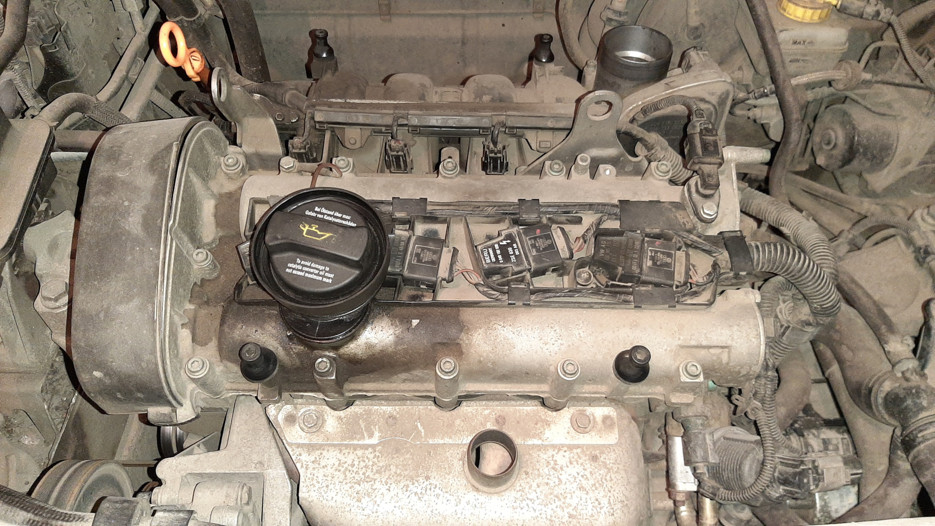 замена свечей гольф 6