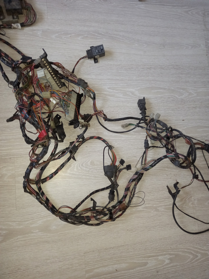 Проводка газ 31105 крайслер на ГАЗ 31105. Б/у | 5 000 ₽ в городе ...